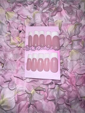Classic Pink French Tip Press-On Nails